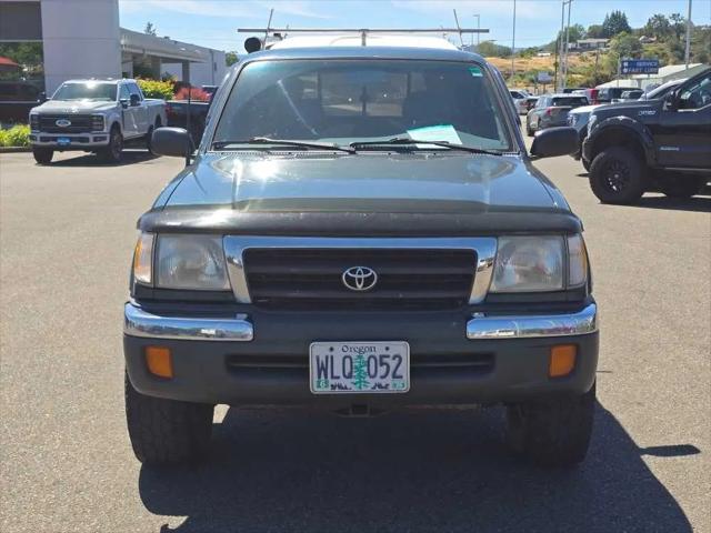 1998 Toyota Tacoma Base
