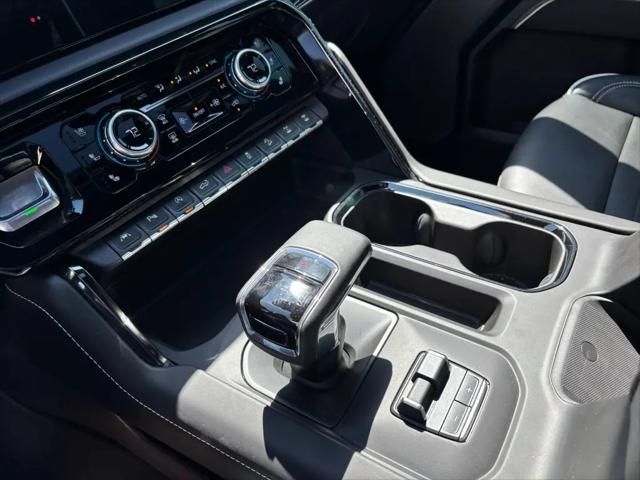 2024 GMC Sierra 1500 4WD Crew Cab Short Box AT4X