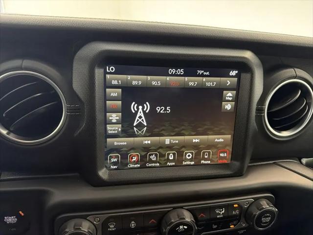 2022 Jeep Gladiator Overland