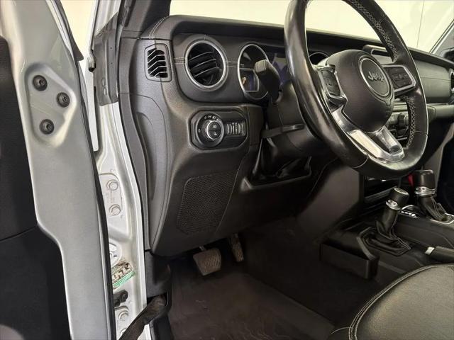 2022 Jeep Gladiator Overland
