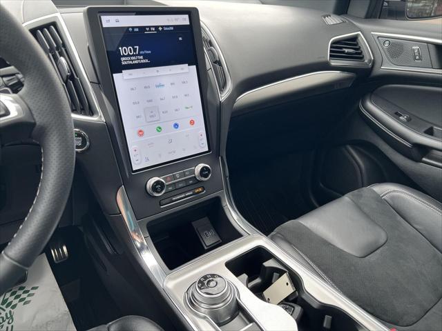 2024 Ford Edge ST