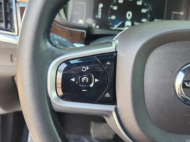 2017 Volvo S90 T5 Momentum