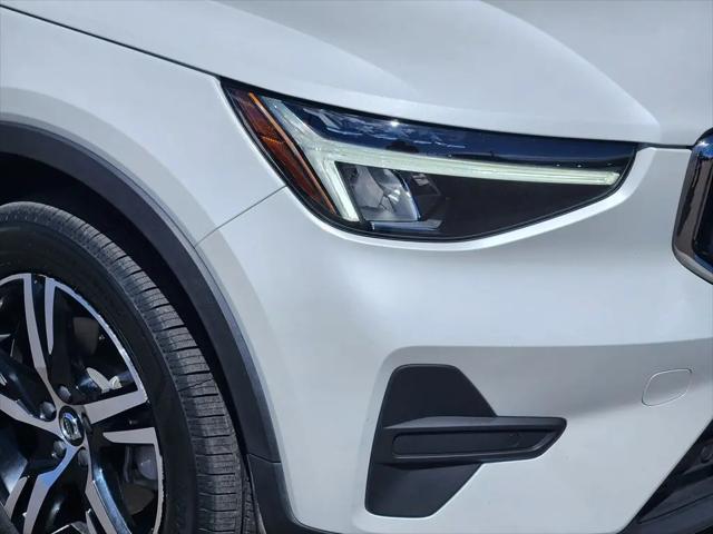 2024 Volvo XC40 Core