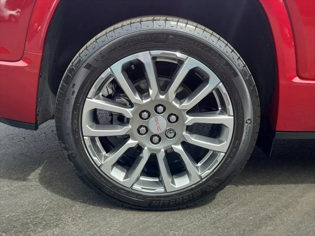 2023 GMC Acadia AWD Denali