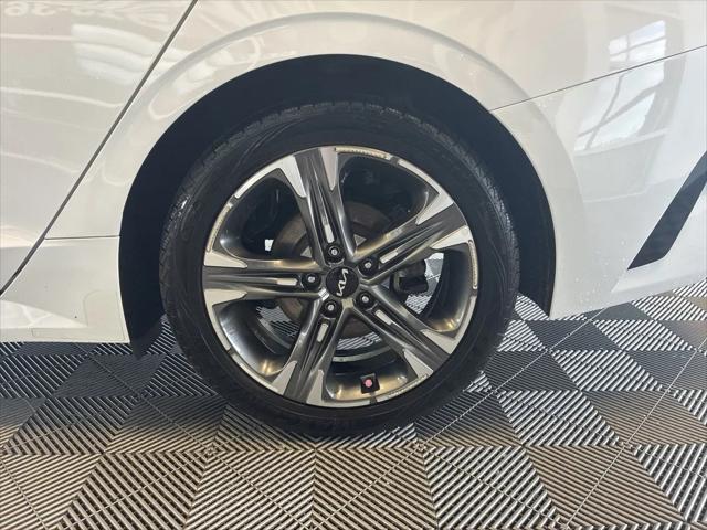 2023 Kia K5 EX
