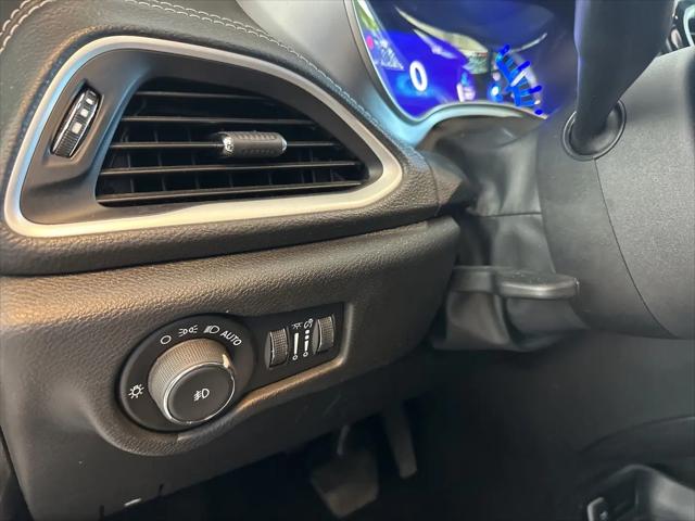 2024 Chrysler Pacifica Hybrid S Appearance Pkg