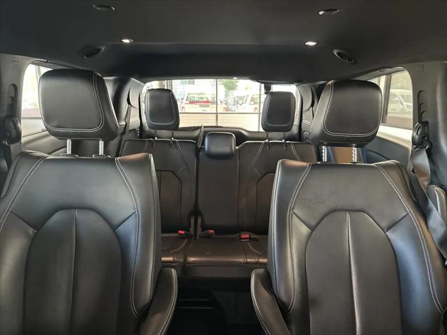 2024 Chrysler Pacifica Hybrid S Appearance Pkg