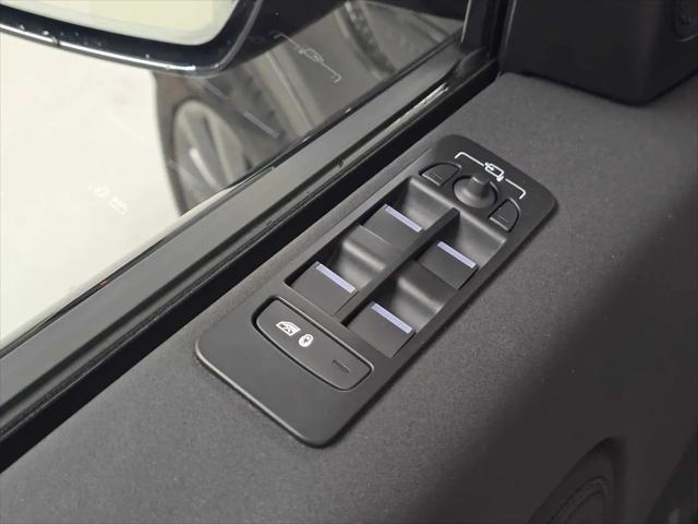 2025 Land Rover Discovery Sport S