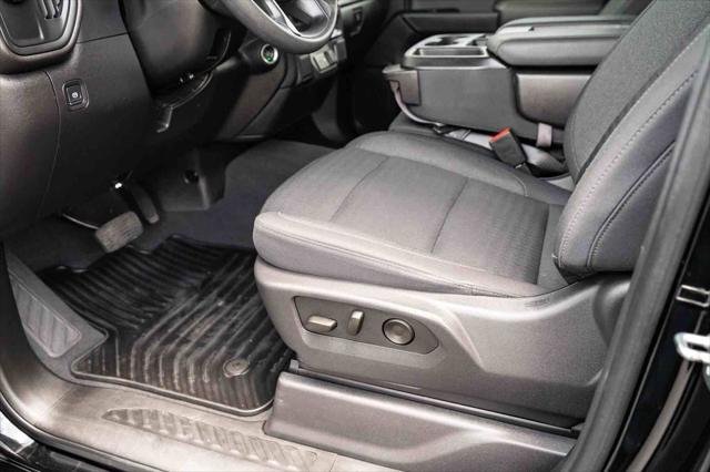 2025 Chevrolet Silverado 1500 2WD Crew Cab Short Bed Custom