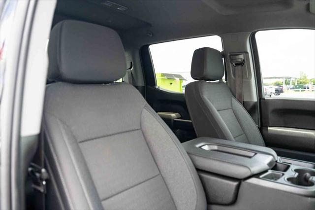 2025 Chevrolet Silverado 1500 2WD Crew Cab Short Bed Custom