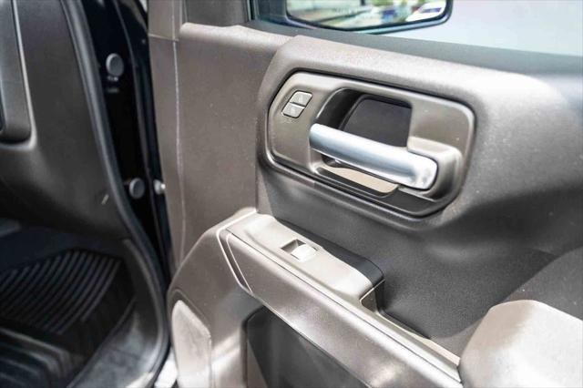 2025 Chevrolet Silverado 1500 2WD Crew Cab Short Bed Custom