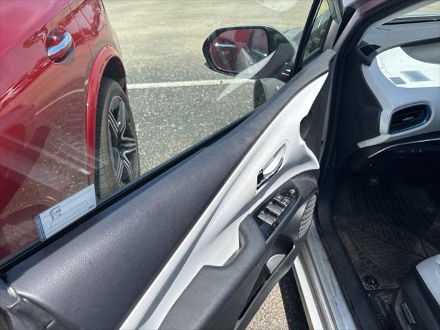 2019 Toyota Prius XLE