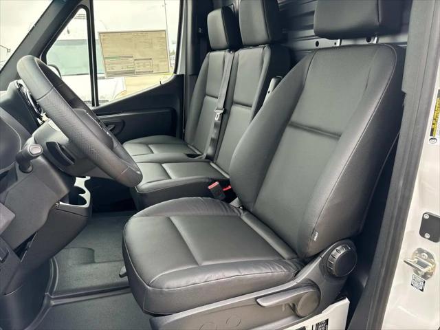 2025 Mercedes-Benz Sprinter 2500 High Roof 4-Cyl Diesel