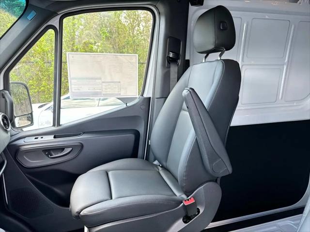 2025 Mercedes-Benz Sprinter 2500 High Roof 4-Cyl Diesel