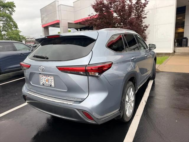 2022 Toyota Highlander Limited