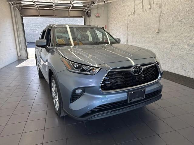 2022 Toyota Highlander Limited