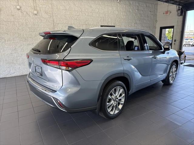 2022 Toyota Highlander Limited