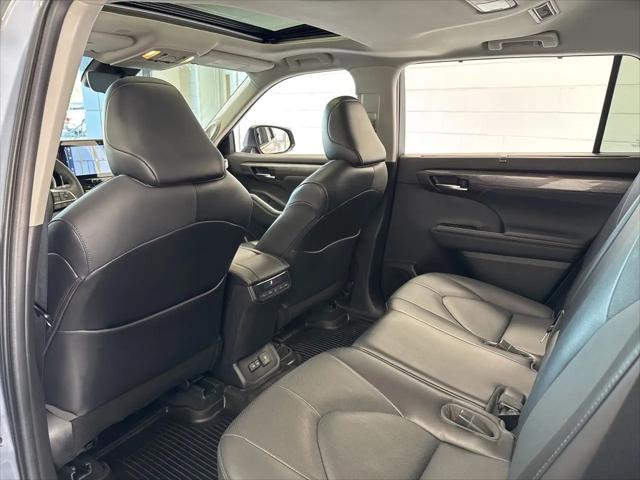 2022 Toyota Highlander Limited