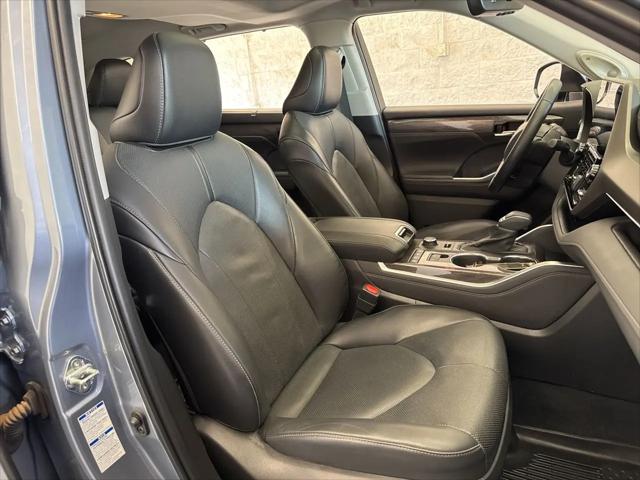 2022 Toyota Highlander Limited