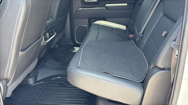2024 GMC Sierra 2500HD 4WD Crew Cab Standard Bed SLT