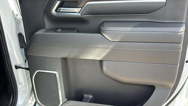 2024 GMC Sierra 2500HD 4WD Crew Cab Standard Bed SLT