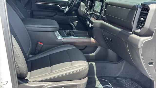 2024 GMC Sierra 2500HD 4WD Crew Cab Standard Bed SLT