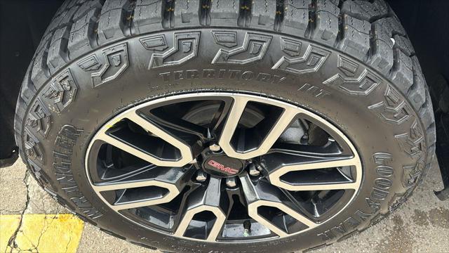 2025 GMC Sierra 1500 4WD Crew Cab Short Box AT4