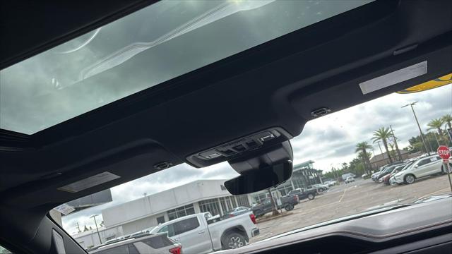 2025 GMC Sierra 1500 4WD Crew Cab Short Box AT4