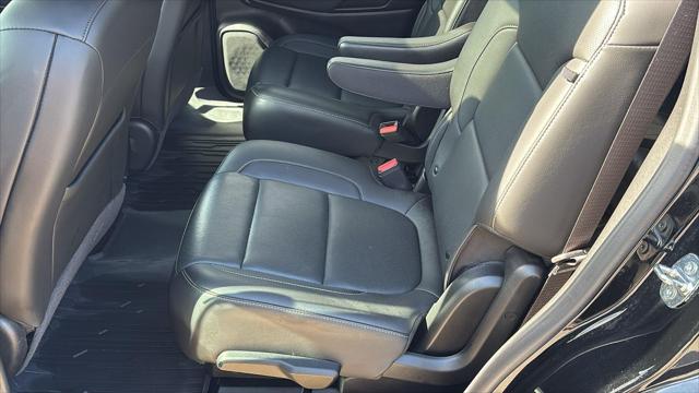 2023 GMC Acadia FWD SLT