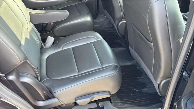 2023 GMC Acadia FWD SLT