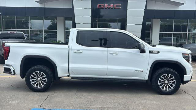 2022 GMC Sierra 1500 4WD Crew Cab Short Box AT4