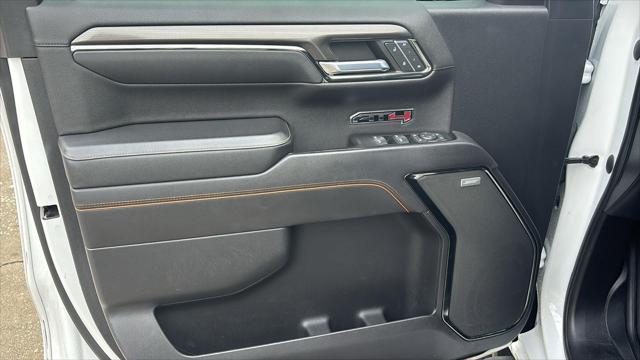 2022 GMC Sierra 1500 4WD Crew Cab Short Box AT4
