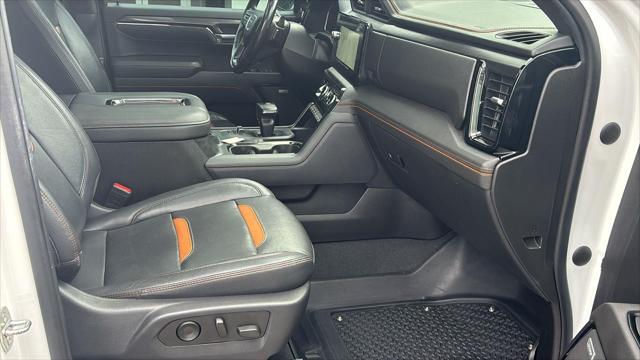 2022 GMC Sierra 1500 4WD Crew Cab Short Box AT4