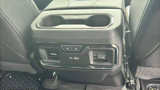 2022 GMC Sierra 1500 4WD Crew Cab Short Box AT4