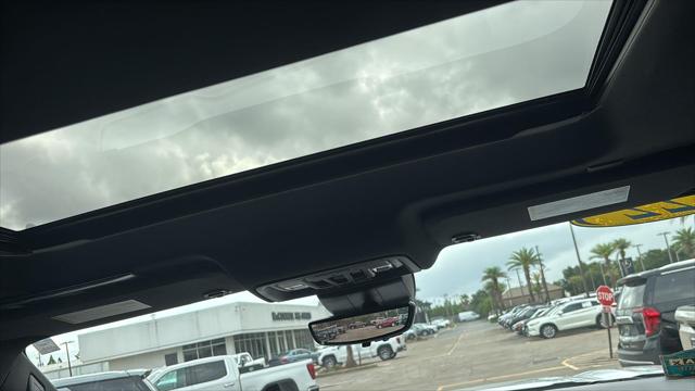 2022 GMC Sierra 1500 4WD Crew Cab Short Box AT4