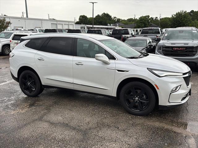 2024 Buick Enclave Essence AWD