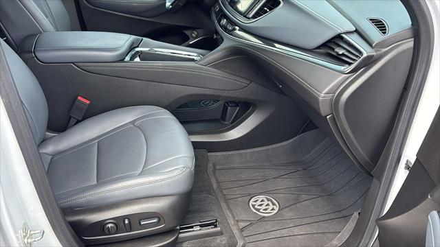 2024 Buick Enclave Essence AWD