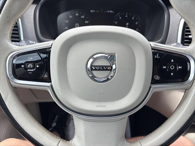 2017 Volvo XC90 T6 Momentum