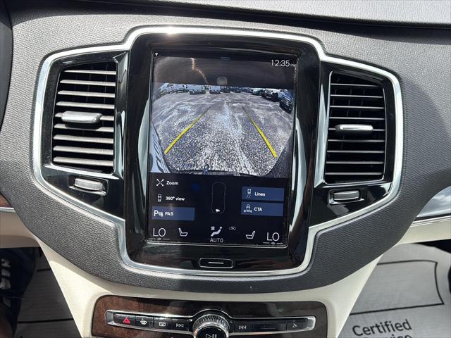 2017 Volvo XC90 T6 Momentum