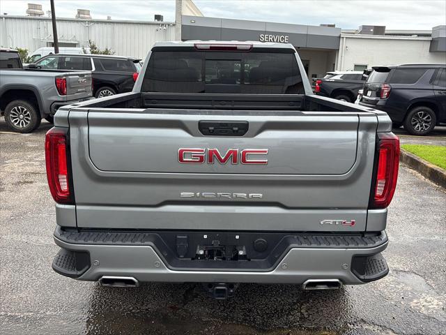 2023 GMC Sierra 1500 4WD Crew Cab Standard Box AT4