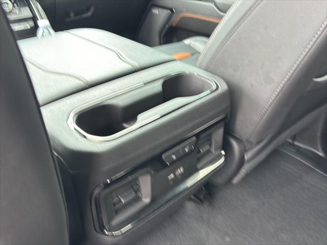 2023 GMC Sierra 1500 4WD Crew Cab Standard Box AT4