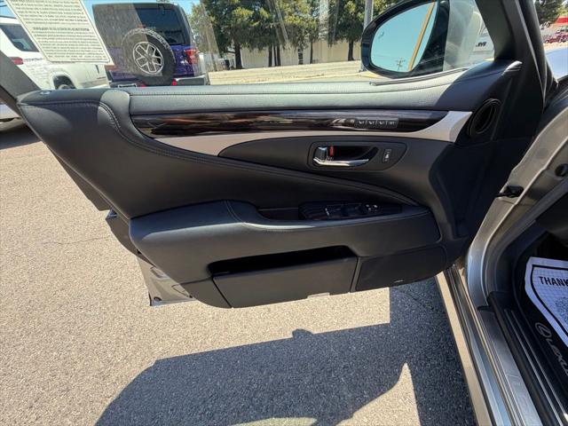 2017 Lexus LS 460 460