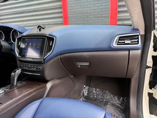 2020 Maserati Ghibli Standard