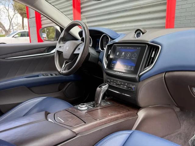 2020 Maserati Ghibli Standard