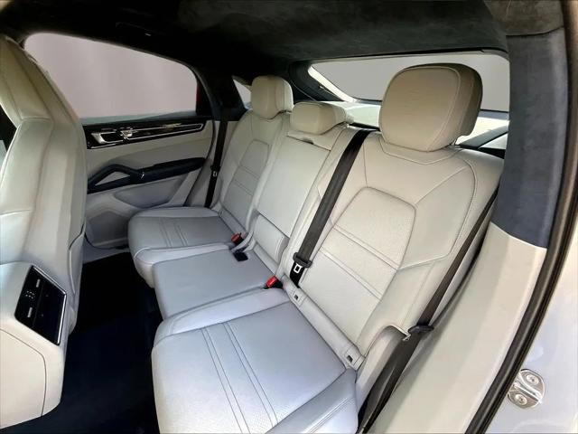 2022 Porsche Cayenne GTS