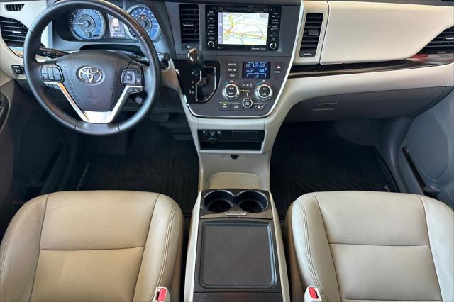 2019 Toyota Sienna XLE 7 Passenger