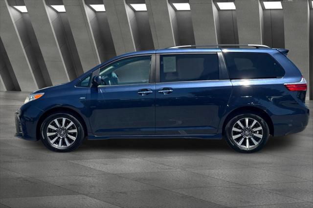2019 Toyota Sienna XLE 7 Passenger