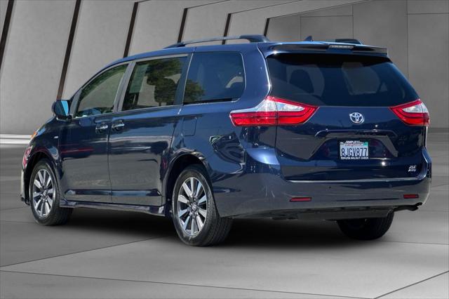 2019 Toyota Sienna XLE 7 Passenger