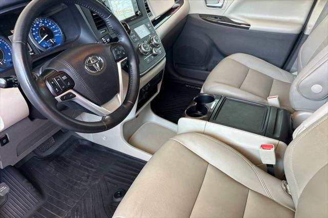 2019 Toyota Sienna XLE 7 Passenger