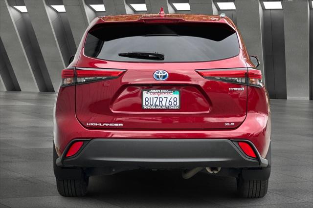 2021 Toyota Highlander Hybrid XLE